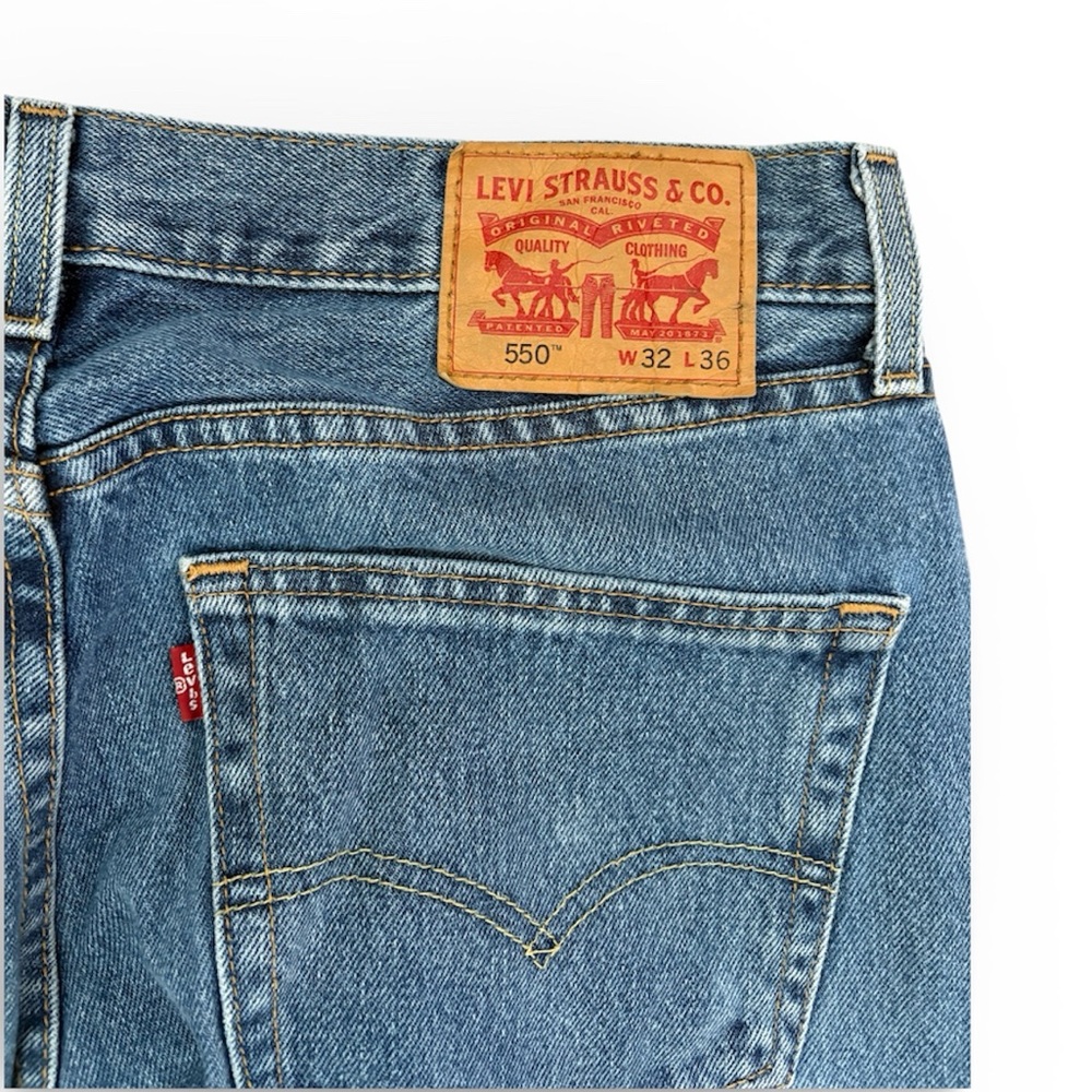 Levi Strauss & Co 550’s W33 L36